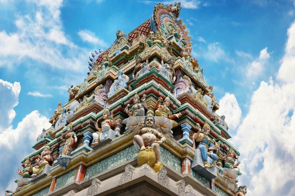 Unveiling India's Enchanting Wonders: Top 5 Must-Visit Destinations